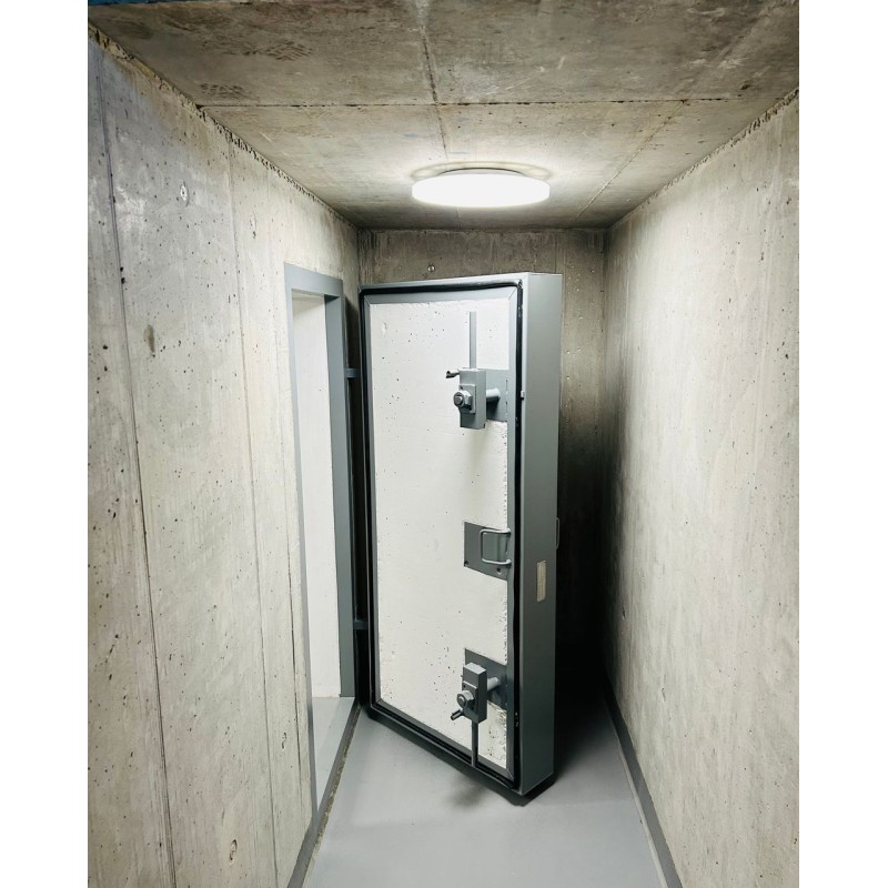 Porte de sécurité type 2 pour bunker et abri de protection 80 x 185 cm